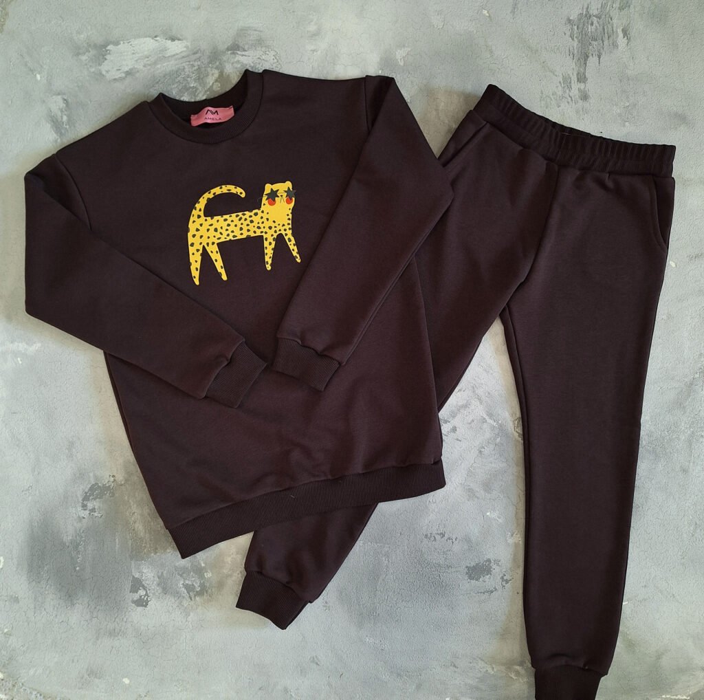 Vaikiškas kostiumėlis "Lilė" (džemperis + sportinės kelnės)